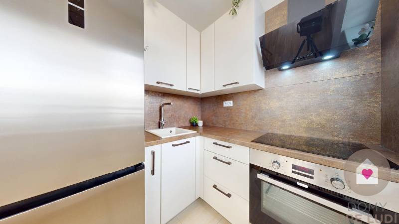 BA/Devínska Nová Ves-Rent of a 1.5-room apartment with a loggia 