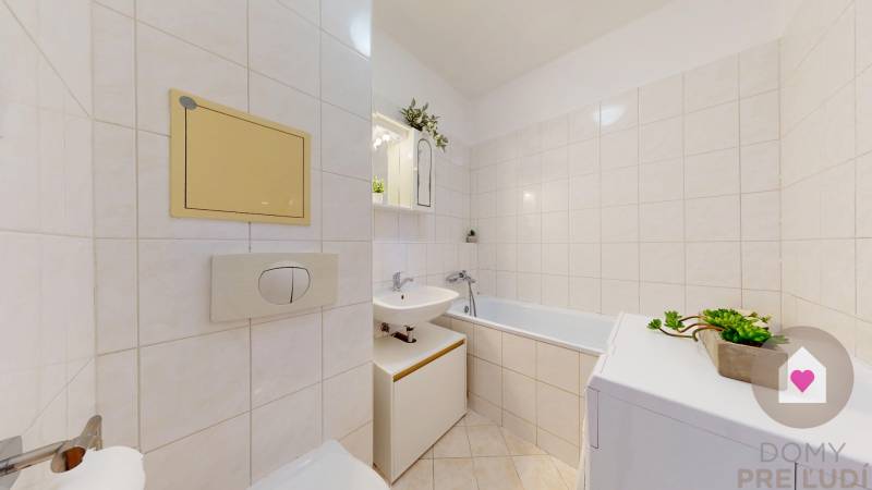 BA/Devínska Nová Ves-Rent of a 1.5-room apartment with a loggia 