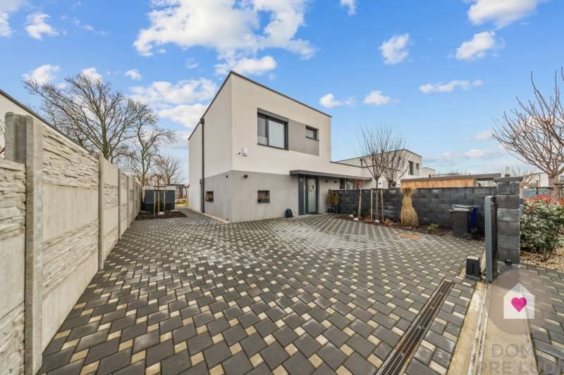 ROVINKA-Rent of a modern, furnished, newly built 4-room family house