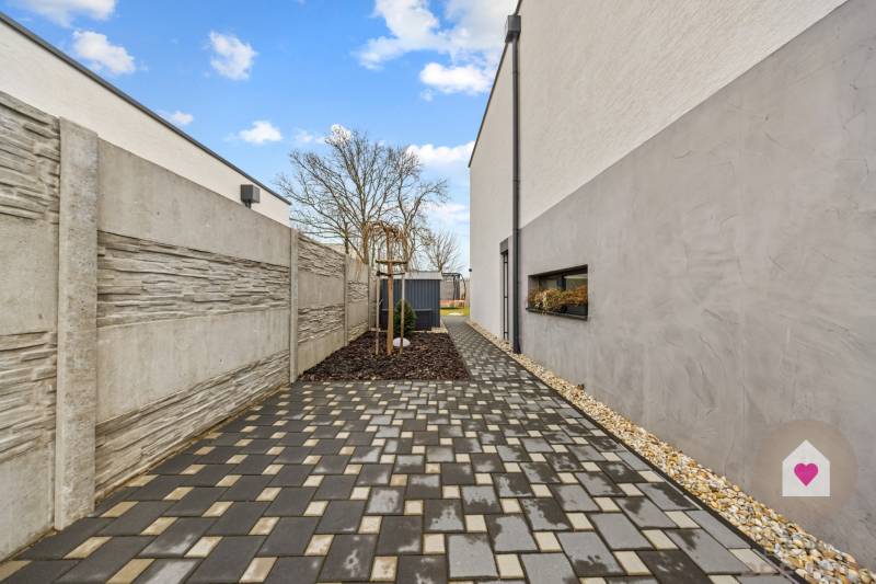 ROVINKA-Rent of a modern, furnished, newly built 4-room family house