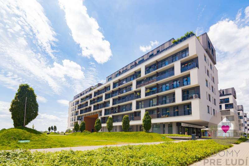 BA/PETRŽALKA-Rent a modern 3-bedroom apartment with a parking space