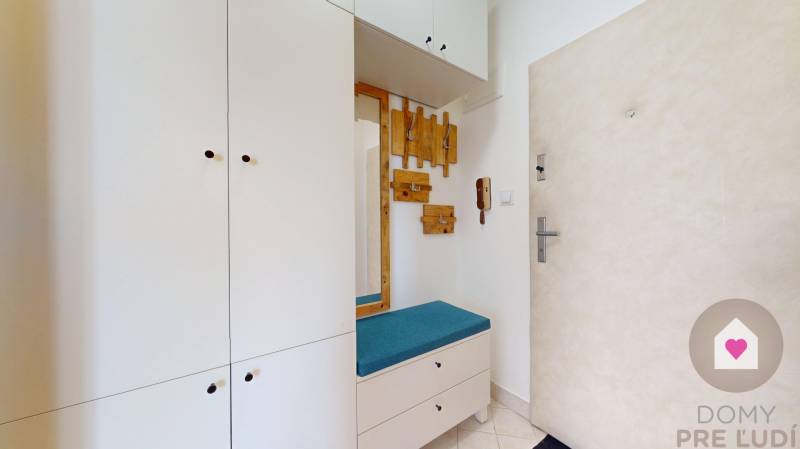 BA/Devínska Nová Ves-Sale of 1.5-room apartment with a loggia 