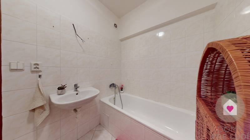 BA/POD.BISKUPICE-Long-term rental of a furnished 1-room apartment 