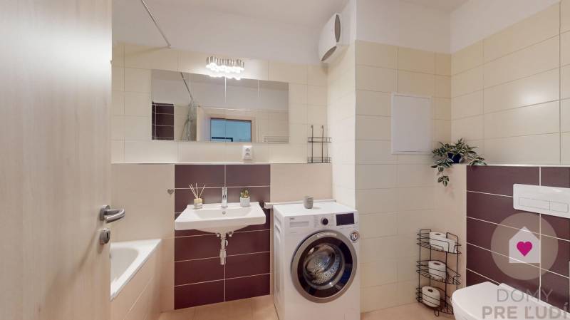 BA/IV-Rent of a furnished 2-room apartment with a balcony and parking 