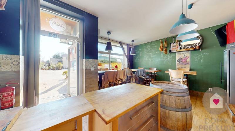 BA/ZÁHORSKÁ BYSTRICA-Sale of investment commercial space in the center