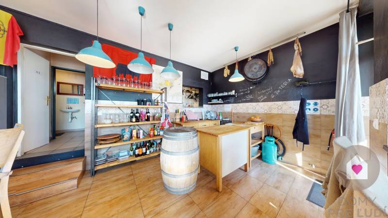 BA/ZÁHORSKÁ BYSTRICA-Sale of investment commercial space in the center