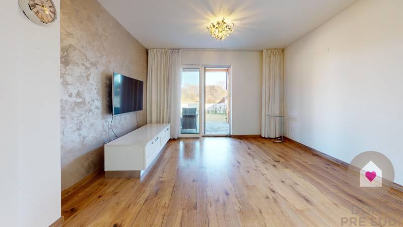 MALÉ LEVÁRE-Sale of 3 modern new-build family houses with heat pump 