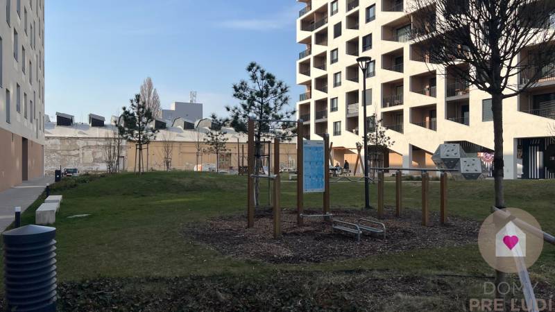 BA/PETRŽALKA-Furnished 2-room apartment with balcony in a new building