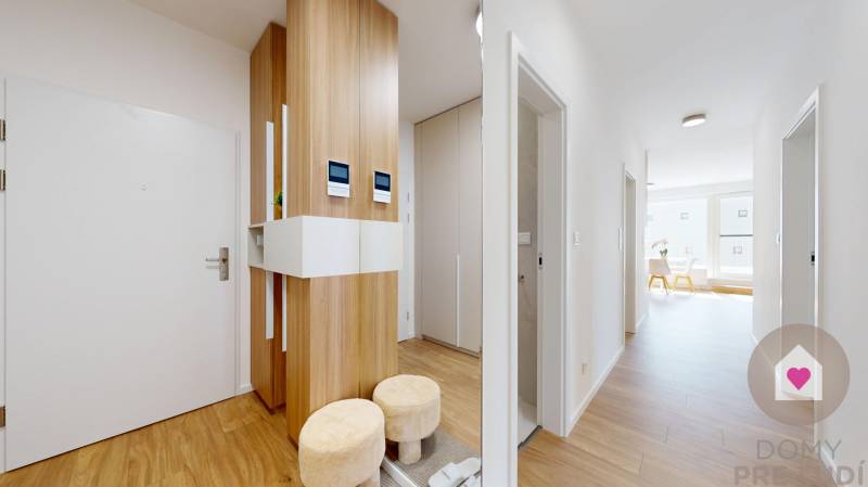 BA IV/AGÁTY-Rent of a modern designer 3-room apartment with terrace