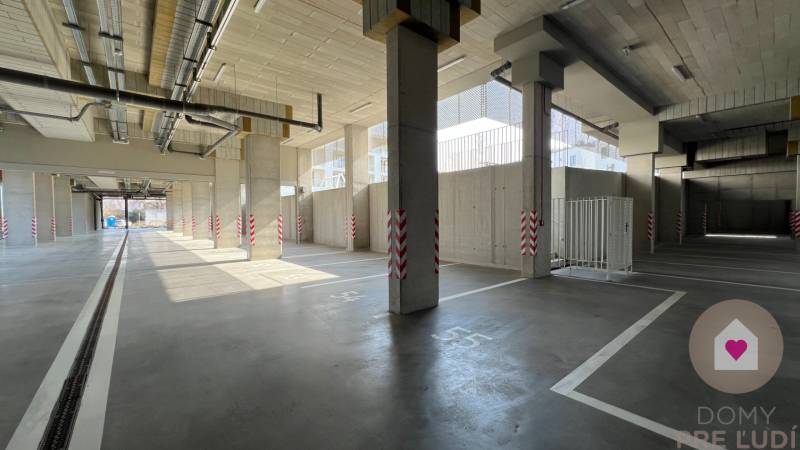 BA IV/AGÁTY-Rent of a modern designer 3-room apartment with terrace