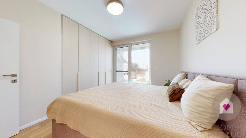 BA IV/AGÁTY-Rent of a modern designer 3-room apartment with terrace