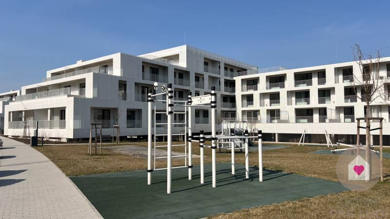 BA IV/AGÁTY-Rent of a modern designer 3-room apartment with terrace