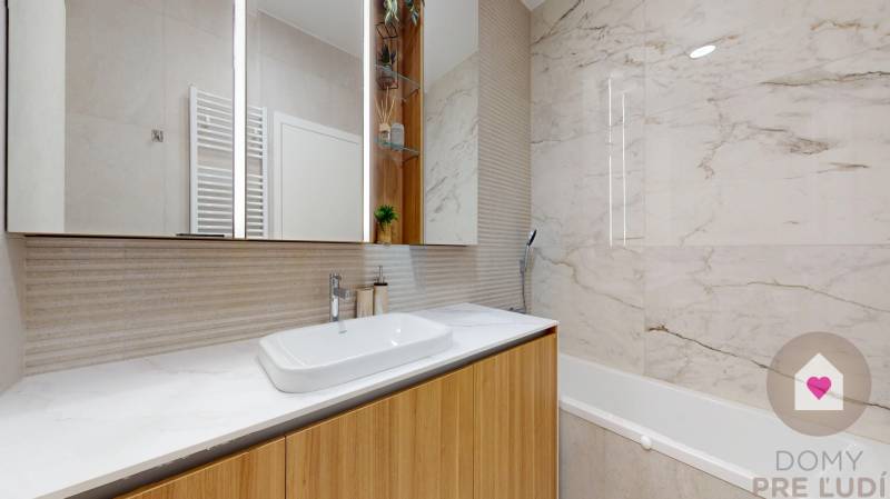 BA IV/AGÁTY-Rent of a modern designer 3-room apartment with terrace