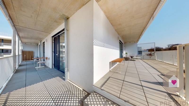 BA IV/AGÁTY-Rent of a modern designer 3-room apartment with terrace