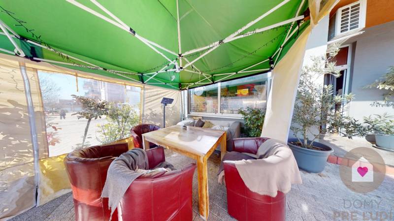 BA/ZÁHORSKÁ BYSTRICA-Sale of investment commercial space in the center