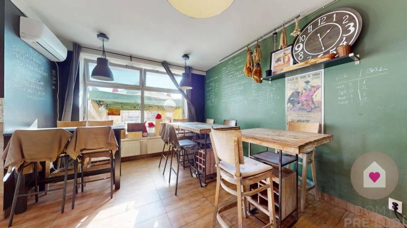 BA/ZÁHORSKÁ BYSTRICA-Sale of investment commercial space in the center