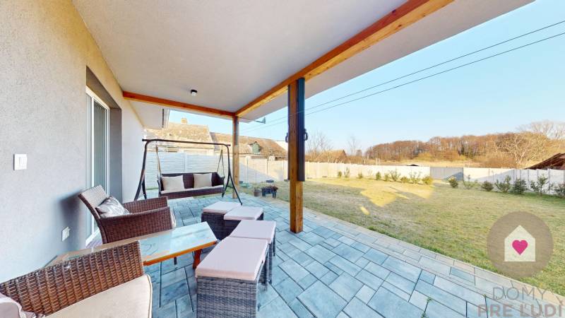 MALÉ LEVÁRE-Sale of 3 modern new-build family houses with heat pump 