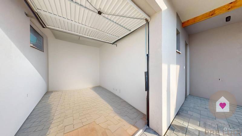 MALÉ LEVÁRE-Sale of 3 modern new-build family houses with heat pump 