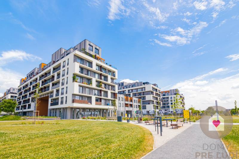 BA/PETRŽALKA-Rent 1-room apartment with air conditioning and balcony 