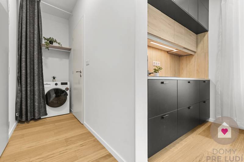 BA IV-Rent a modern furnished 1-room apartment in the new building 