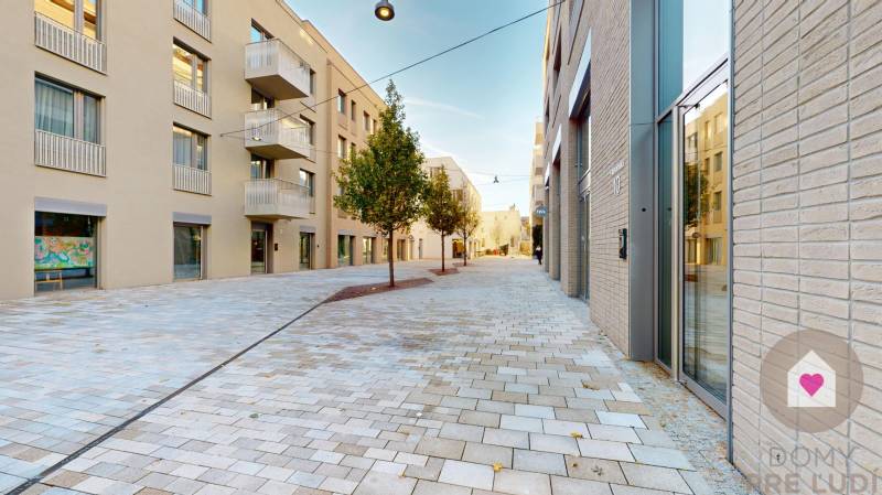 BA I/VYDRICA-Renting a large 1-room apartment with a spacious balcony