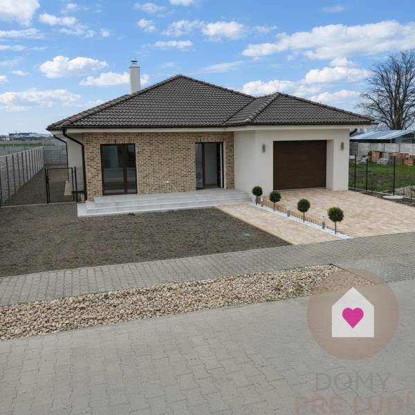 DUNAJSKÁ STREDA-Sale of 4 new family houses with a garage and a land