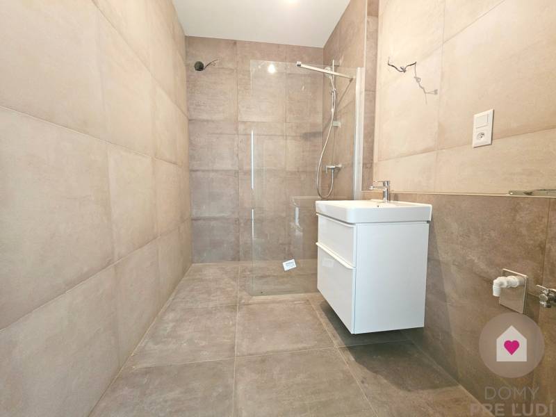 Sale Two bedroom apartment, Two bedroom apartment, Dúhová, Pezinok, Sl