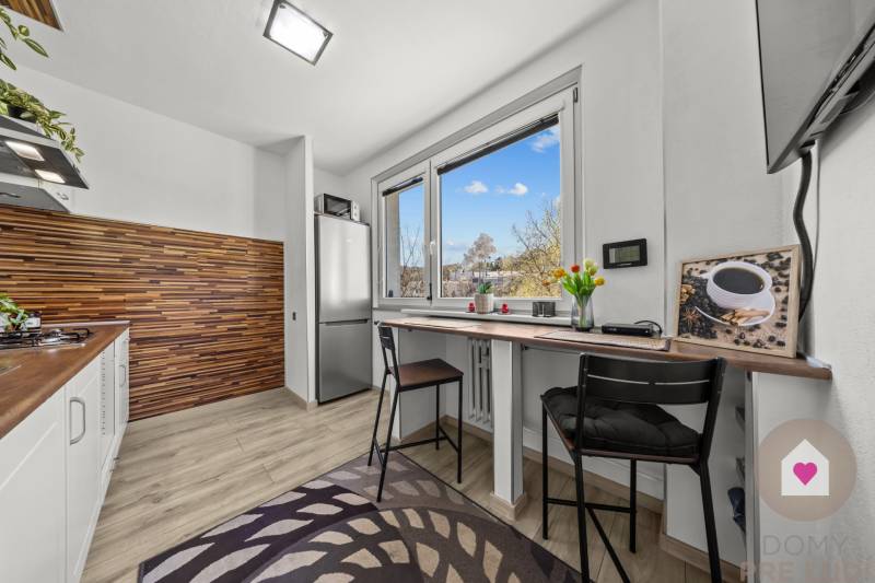 BA/DÚBRAVKA-Sale of 1.5 apartment with separate bedroom and kitchen