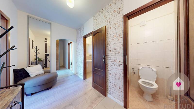 BA/TRNÁVKA-Renovated 3-room apartment for rent with balcony + parking