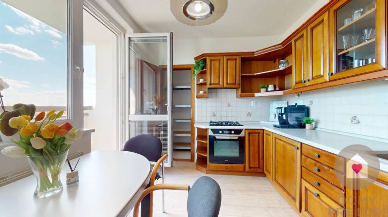 BA/TRNÁVKA-Renovated 3-room apartment for rent with balcony + parking