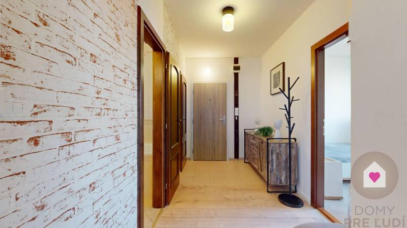 BA/TRNÁVKA-Renovated 3-room apartment for rent with balcony + parking