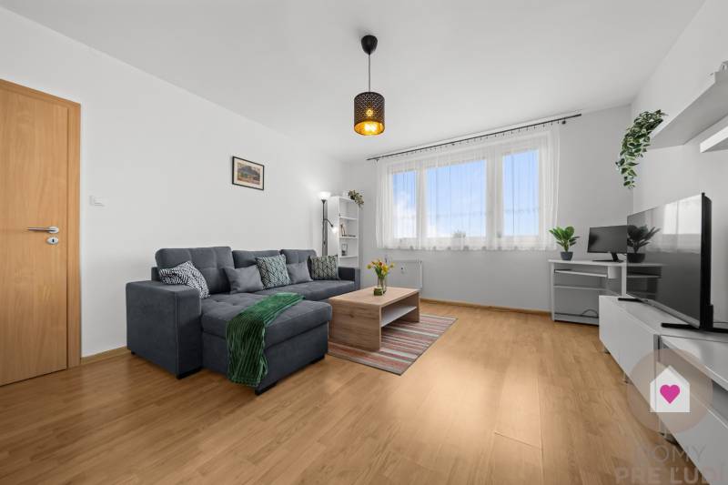 BA/DÚBRAVKA-Sale of a renovated 2-room apartment with a basement 