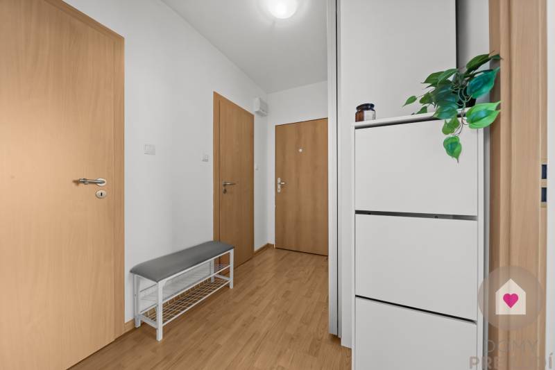 BA/DÚBRAVKA-Sale of a renovated 2-room apartment with a basement 