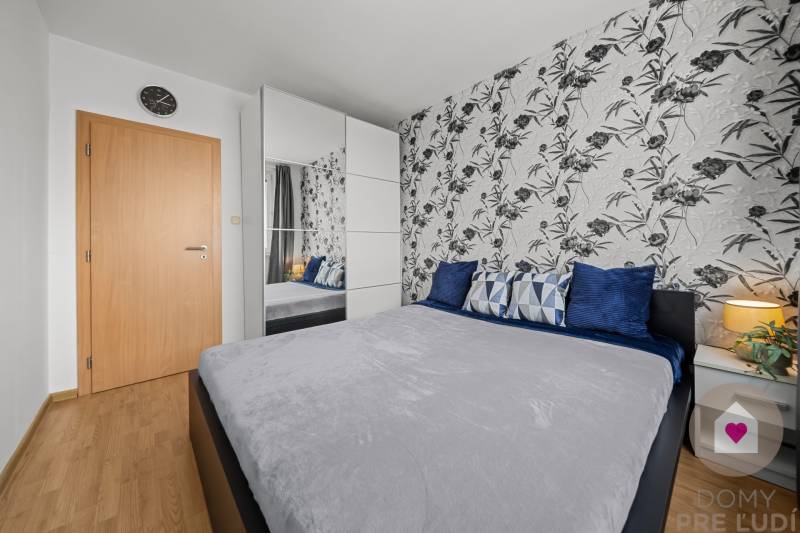 BA/DÚBRAVKA-Sale of a renovated 2-room apartment with a basement 