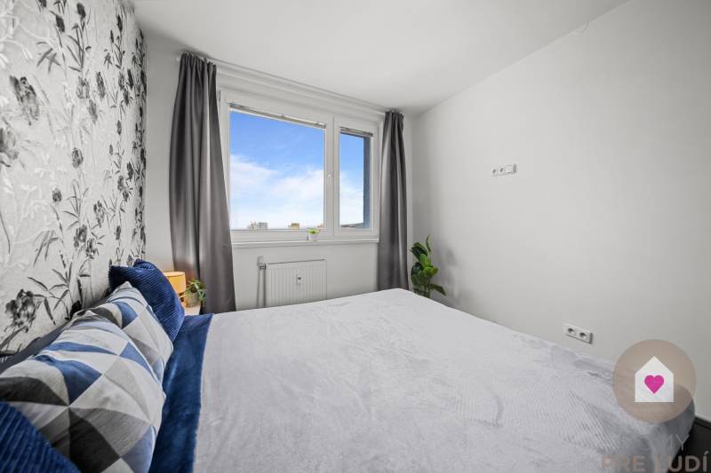 BA/DÚBRAVKA-Sale of a renovated 2-room apartment with a basement 