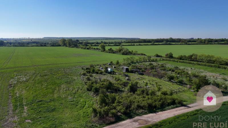 RECREATIONAL LAND IN VINOSADY – 1162 m² – INVESTMENT OPPORTUNITY