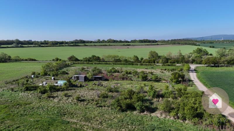 RECREATIONAL LAND IN VINOSADY – 1162 m² – INVESTMENT OPPORTUNITY