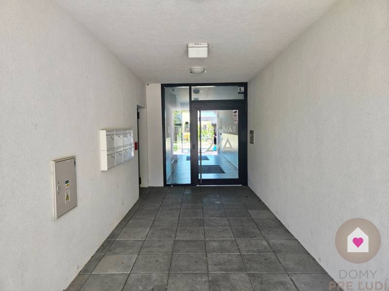 Rent Studio, Studio, Fialová, Bratislava - Petržalka, Slovakia