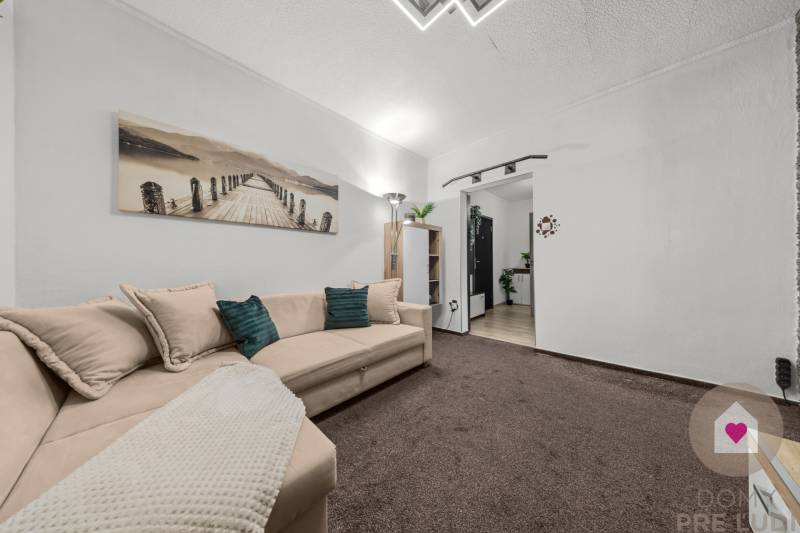 BA/DÚBRAVKA-Rent of 1.5 apartment with separate bedroom and kitchen