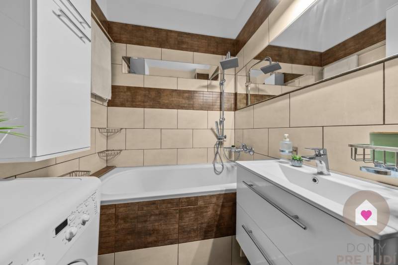 BA/DÚBRAVKA-Rent of 1.5 apartment with separate bedroom and kitchen