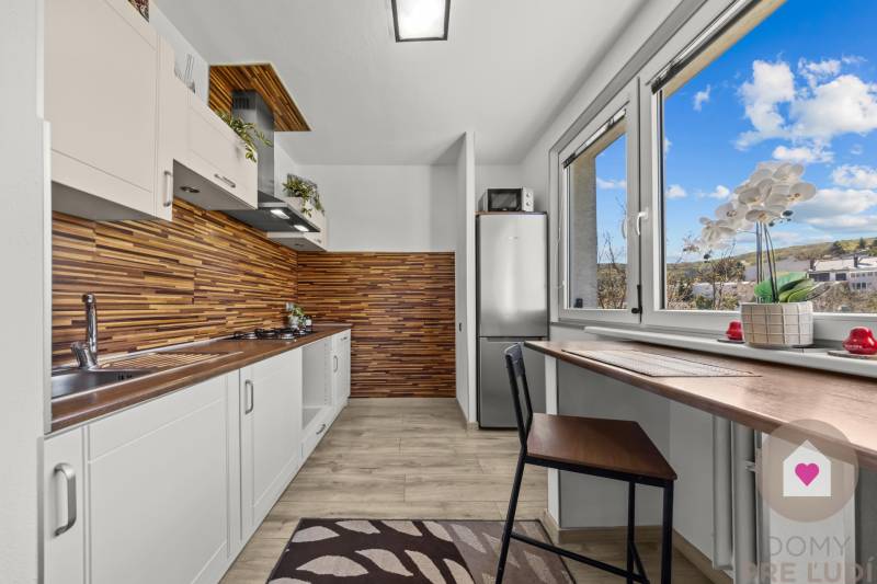 BA/DÚBRAVKA-Rent of 1.5 apartment with separate bedroom and kitchen