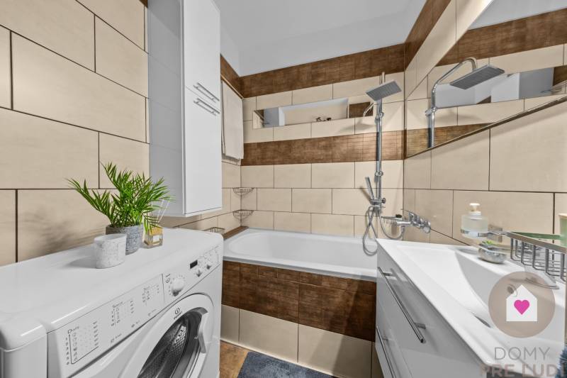 BA/DÚBRAVKA-Rent of 1.5 apartment with separate bedroom and kitchen