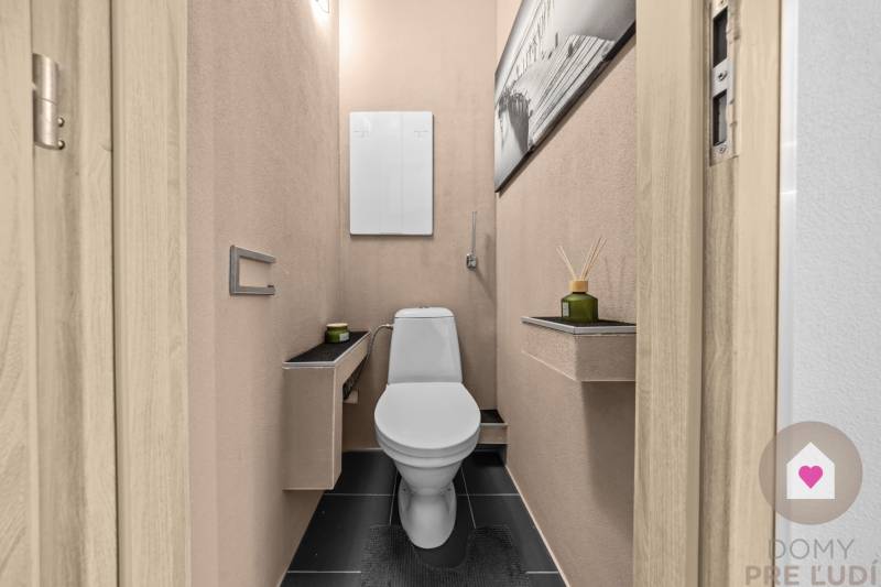 BA/DÚBRAVKA-Rent of 1.5 apartment with separate bedroom and kitchen