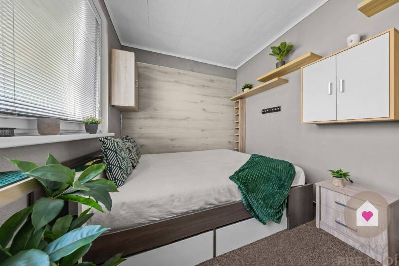 BA/DÚBRAVKA-Rent of 1.5 apartment with separate bedroom and kitchen