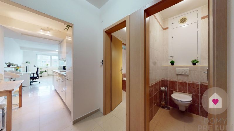 BA/PETRŽALKA-1.5-room apartment for rent with parking, near Draždiak