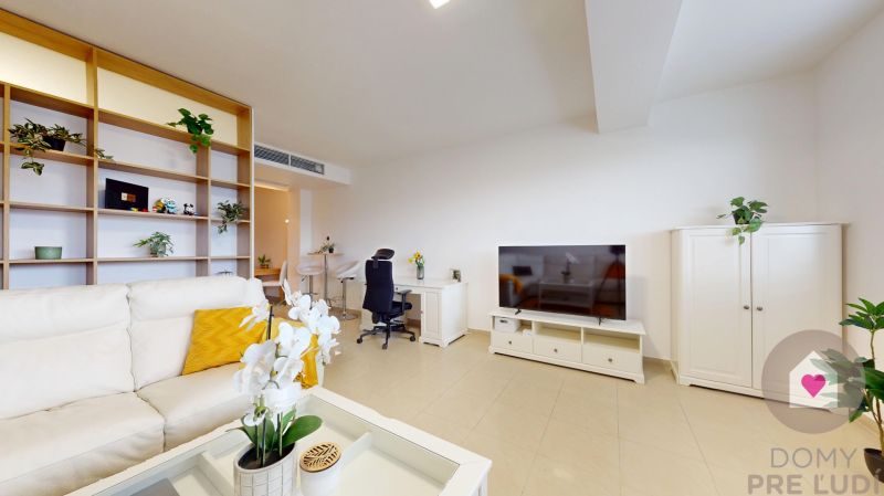 BA/PETRŽALKA-1.5-room apartment for rent with parking, near Draždiak
