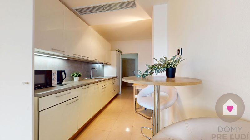 BA/PETRŽALKA-1.5-room apartment for rent with parking, near Draždiak