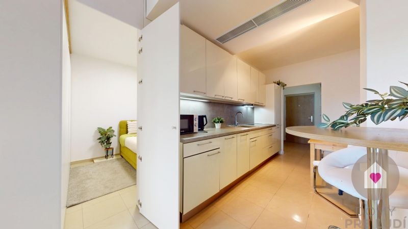 BA/PETRŽALKA-1.5-room apartment for rent with parking, near Draždiak