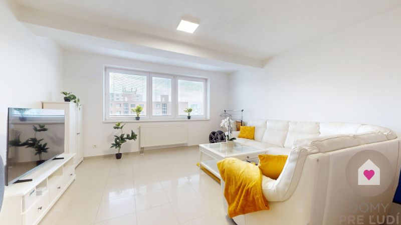 BA/PETRŽALKA-1.5-room apartment for rent with parking, near Draždiak