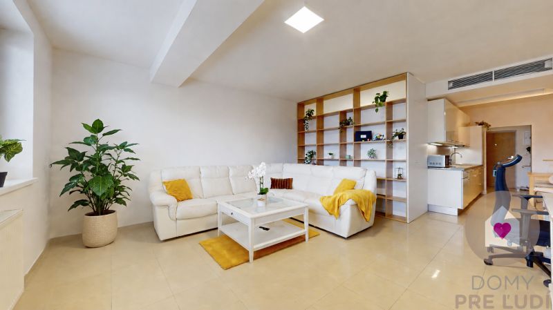 BA/PETRŽALKA-1.5-room apartment for rent with parking, near Draždiak